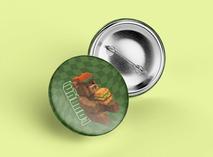 Badge promotionnel pour la marque Lou Bun un food truck béarnais. Mascotte sous les traits d'une oursonne.